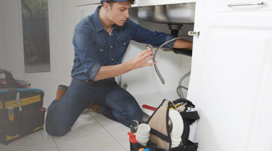 Professional bathroom faucet installation in Culebra, PR